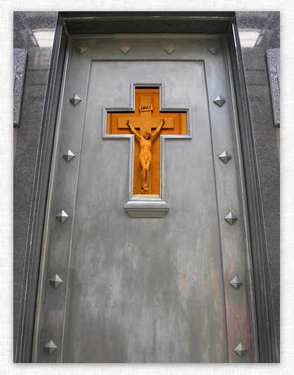 La Recoleta Cemetery photo 2 by Elliot Wright.