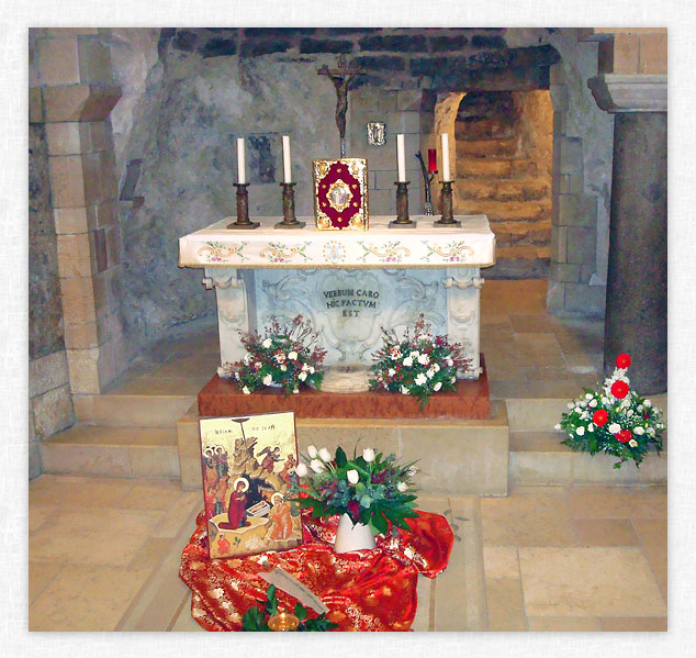 Grotto, Church of the Annunciation - photo by Gary Kent.