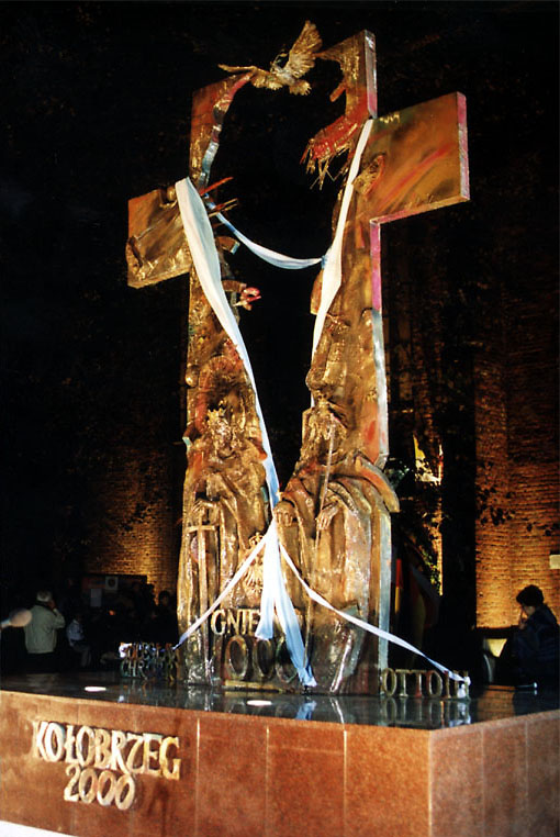 The Millennium Memorial - Kolobrzeg, Poland - Sculpture by Wiktor Szostalo.